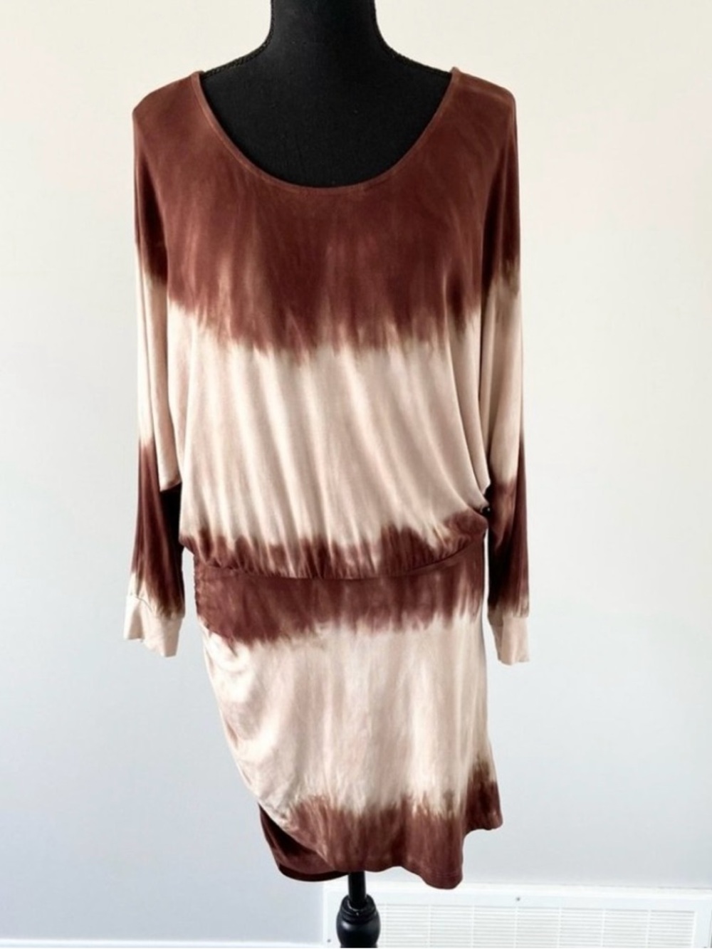 Young Fabulous & Broke Tie Dye Dolman Sleeve Ruched
Bodycon Dress
